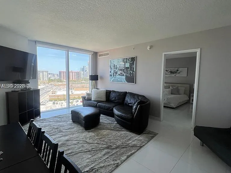 150 Sunny Isles Blvd #11202 — Photo 2