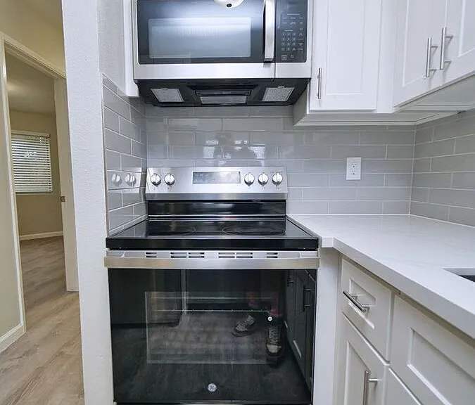 920 Fletcher Ln #203 — Photo 10