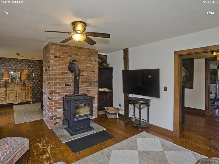 1049 Upper Church St — Photo 12