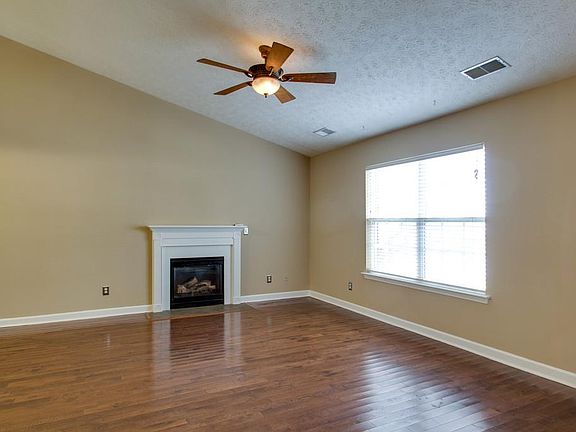 5th image of 3276 Cain Harbor Dr