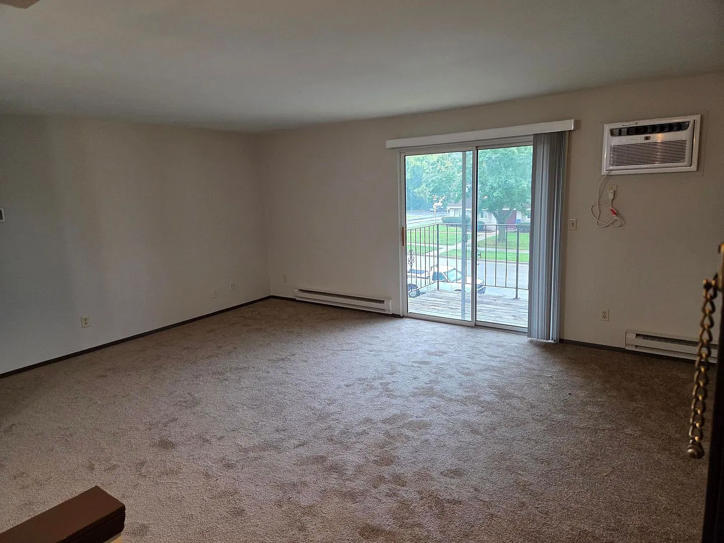 1323 Meadowcreek Dr. — Photo 3