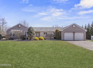22 Andrews Ct, Freehold, NJ 07728