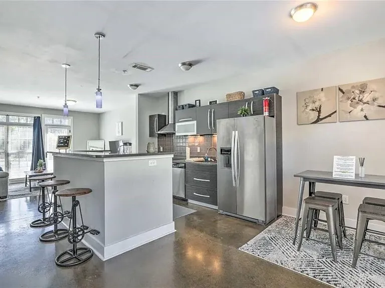 1300 Dekalb Ave NE — Photo 16