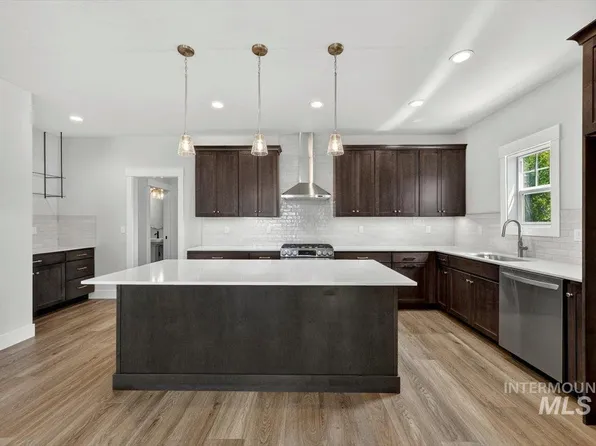 134 N Edgewood Ln, Eagle, ID 83616