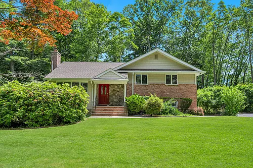 336 Dix Hills Rd #1 Photo 1
