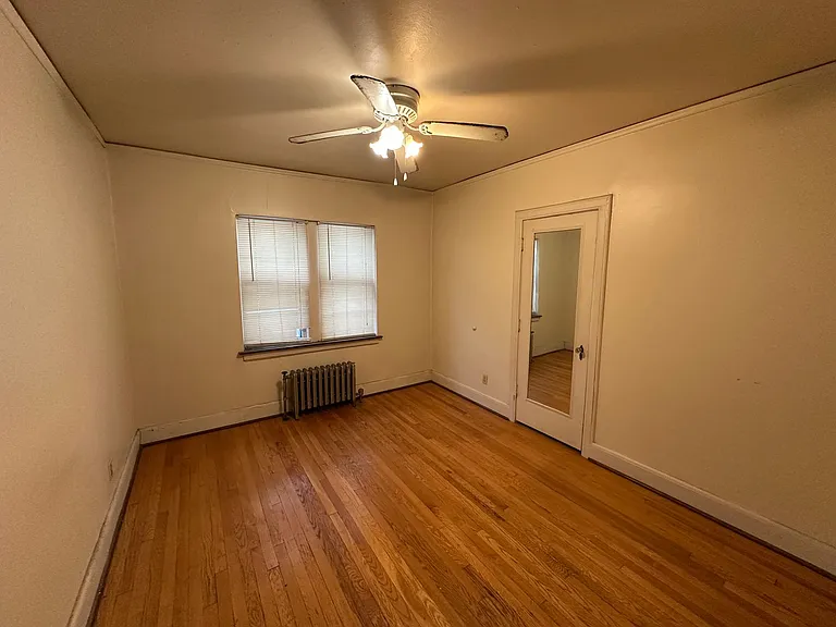 1420 E Capitol Dr — Photo 7