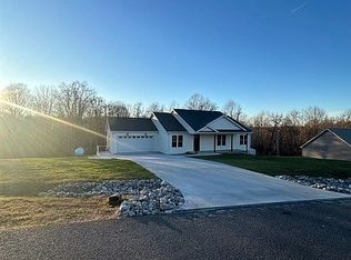 209 Corinne Dr, Eddyville, KY 42038