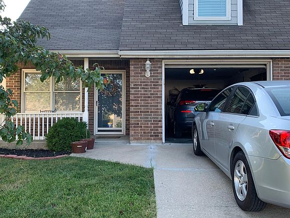 1 car garage w. driveway l
