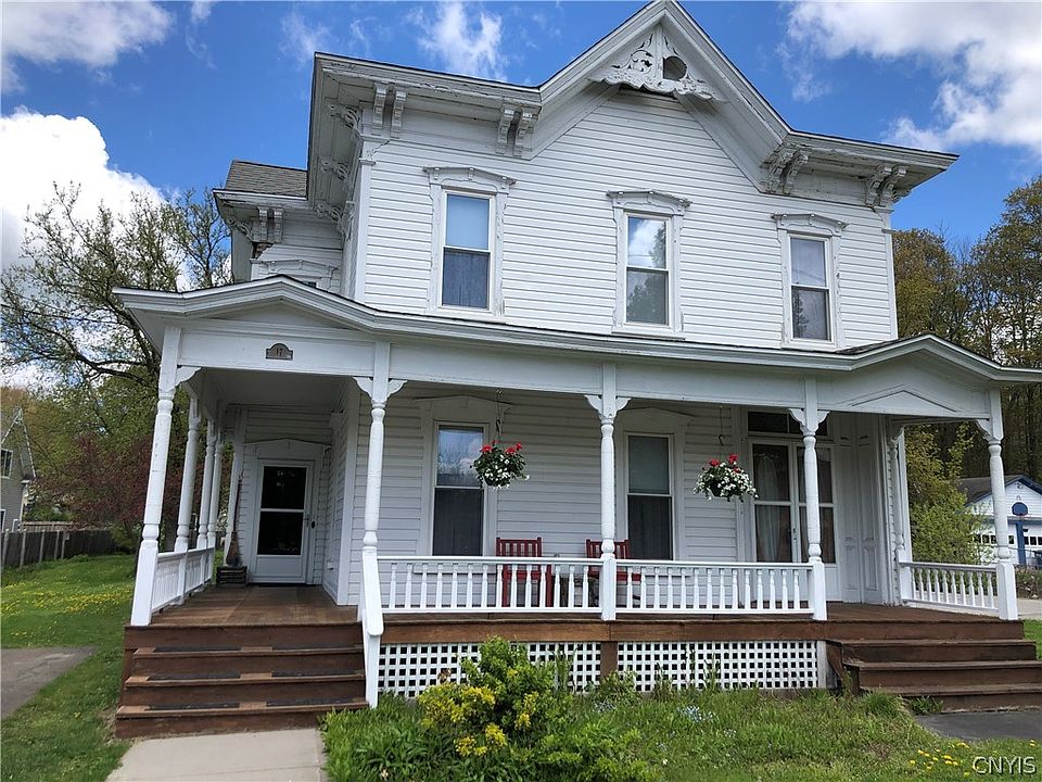 17 Clinton St, Tully, NY 13159 | Zillow