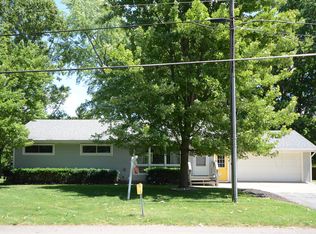 205 S Nursery St, Lawton, MI 49065