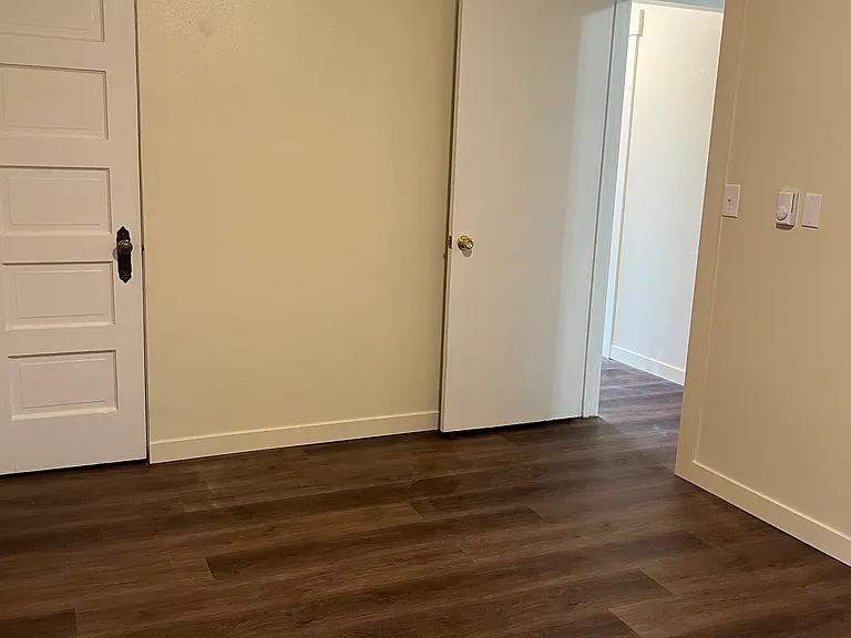 1020 Belmont Ave E #3 — Photo 10