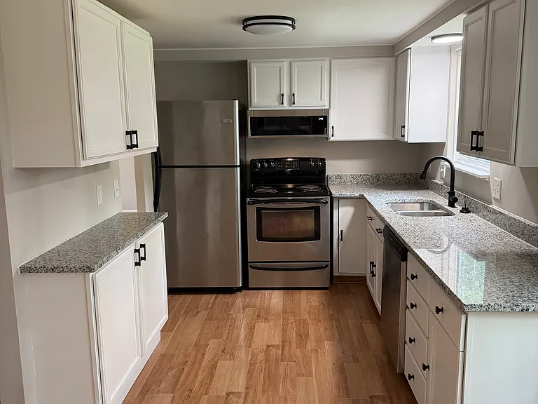 1293 Deblin Dr — Photo 17