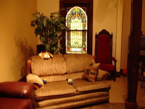 4th image of 3831 Decoursey Ave