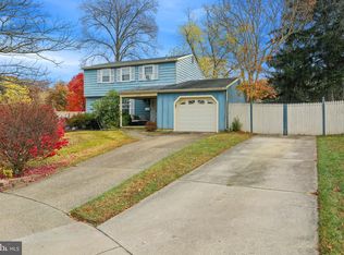 5 Colonial Ct, Laurel Springs, NJ 08021