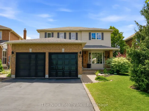 23 Thornbury St, Clarington, ON L1E 2C1