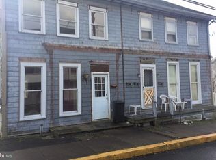 438 W Market St, Williamstown, PA 17098