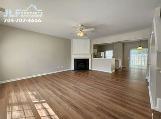 3242 Mannington Dr, Charlotte, NC 28270