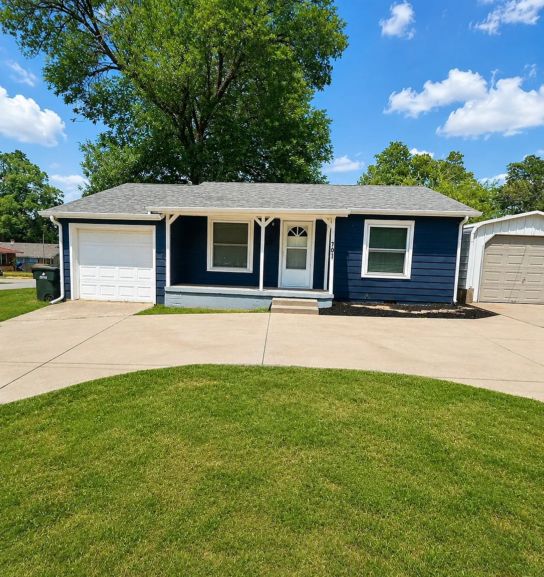 3 bed, 1000 sqft, $1,250 — Photo 1