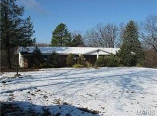 2205 Dillon Rd, High Ridge, MO 63049
