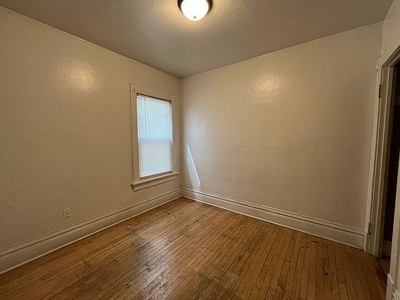 4th image of 2864-66 N Cramer St