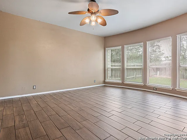 18 Nikita Dr — Photo 14