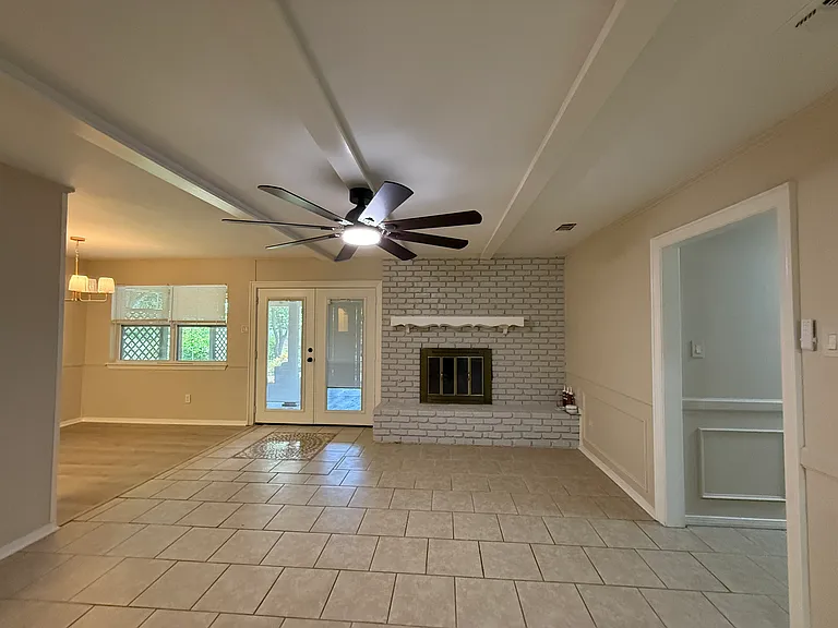 5204 Winifred Dr — Photo 8
