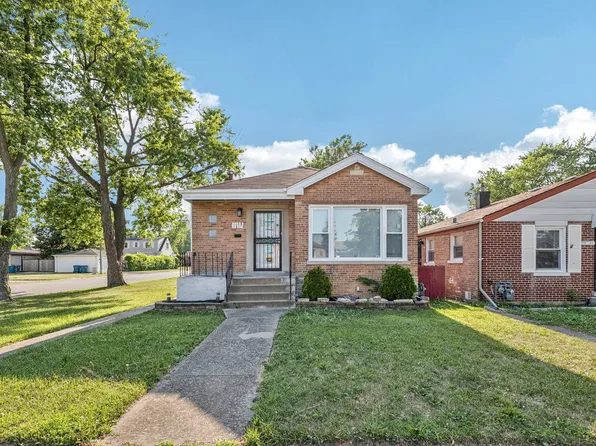 14538 S Parnell Ave, Riverdale, IL 60827