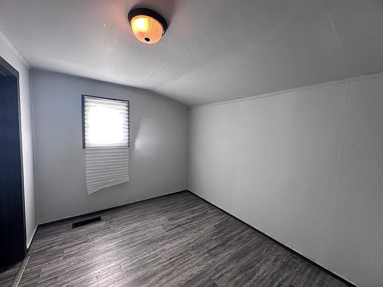 612 South St — Photo 16