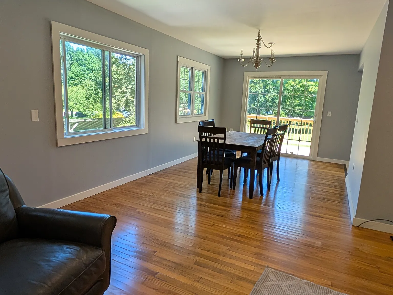 136 Country Club Dr — Photo 4