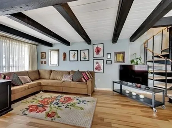 993 Massachusetts Ave APT 228, Arlington, MA 02476