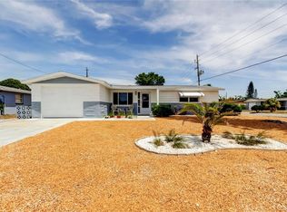 1502 Landau St, Holiday, FL 34690