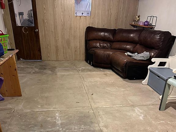2nd image of 2429 S Mildred St #1