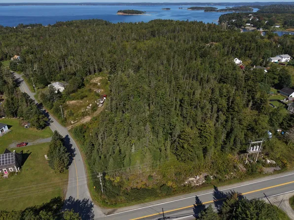 Peggys Cove Rd, Hacketts Cove, NS B3Z 3M7