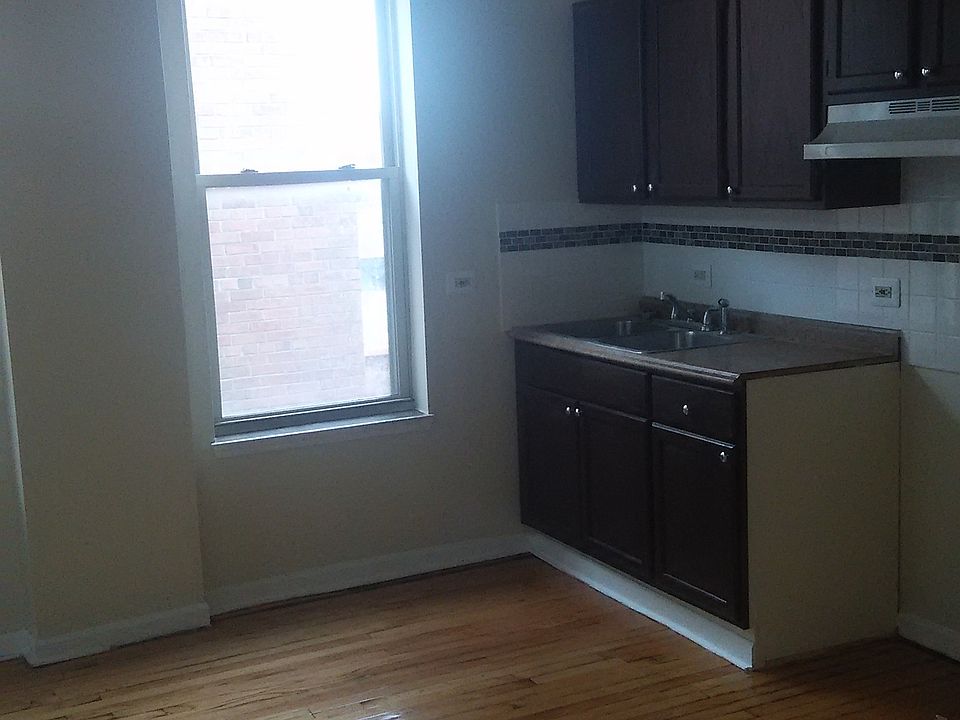 2nd image of 6041 S Indiana Ave #2