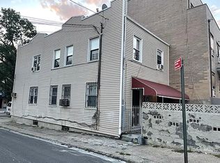 5427 102nd St, Corona, NY 11368