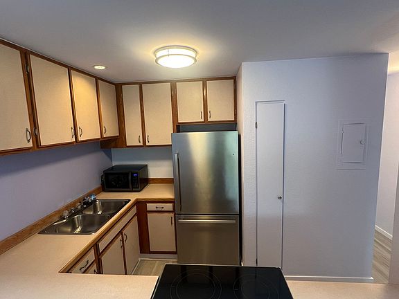 4th image of 75-5669 Kuakini Hwy #2305