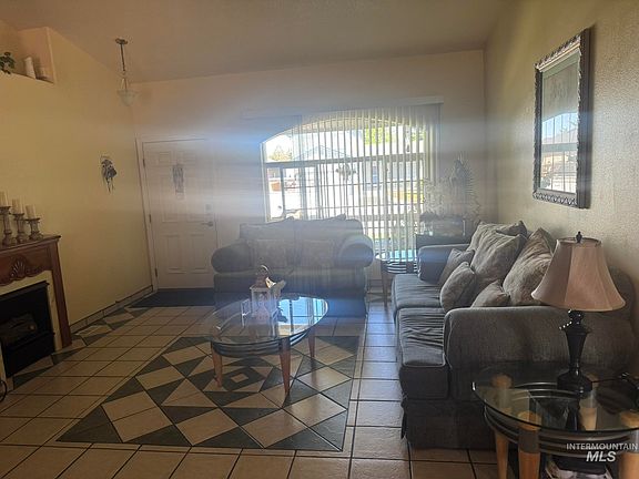 3rd image of 357 W Farmall Way