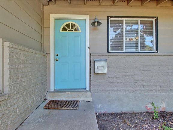 4th image of 4201 Shoal Creek Blvd