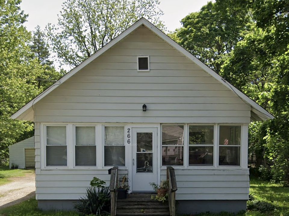 1st image of 266 McKinley Ave N