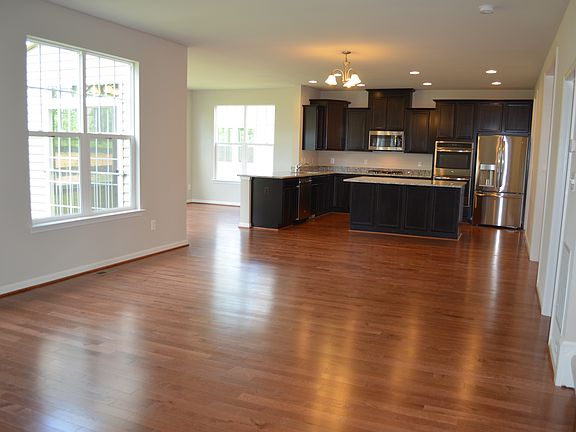 5th image of 4600 Bee Ct