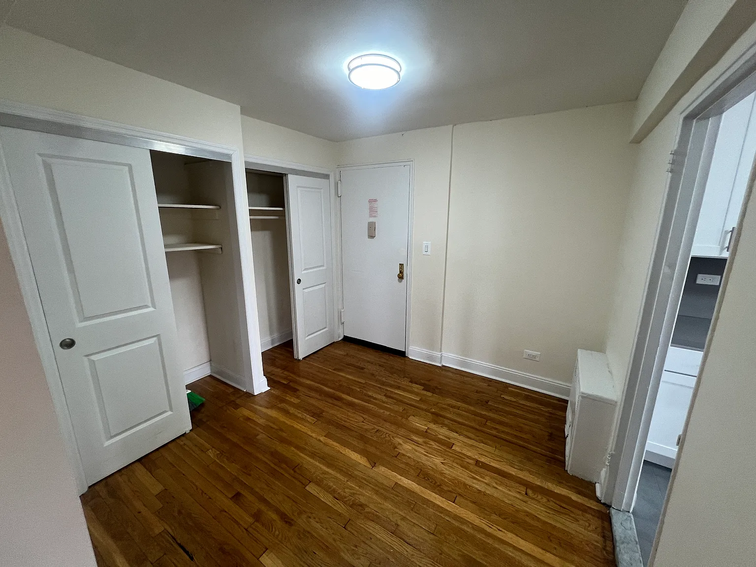 2 bed, 1175 sqft, $3,149 — Photo 4