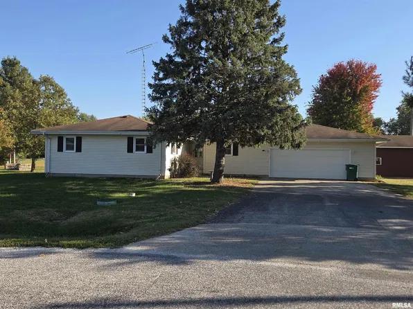 101 E Bushnell St, Tennessee, IL 62374