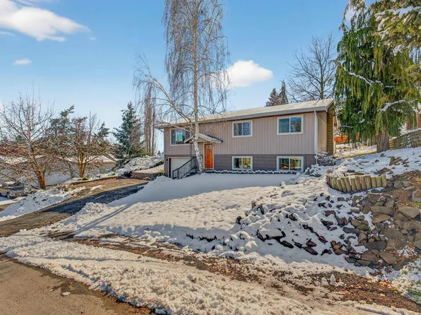 607 W Hazel St, Genesee, ID 83832