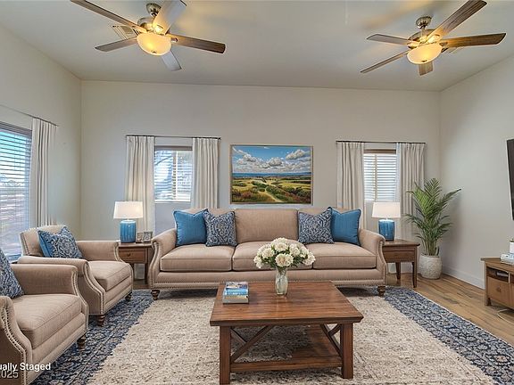 4th image of 799 Bluebird Dr