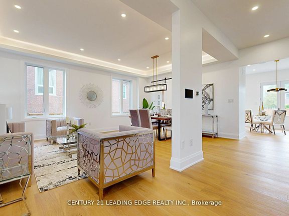 5th image of 10 Stamford Sq S