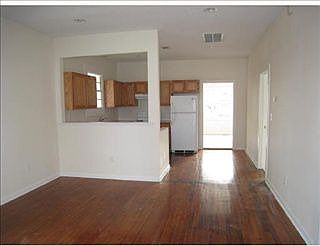 3rd image of 5117 Music St