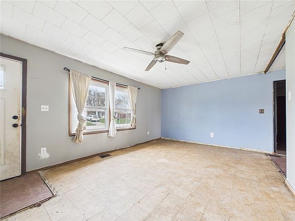 3rd image of 101 Sharp Ln