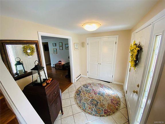 4th image of 134 Woodshire S