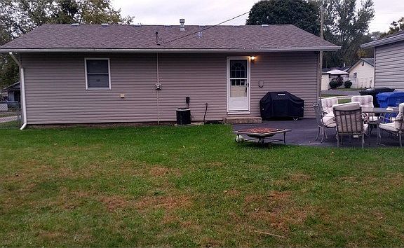 3rd image of 434 Singapore Ln