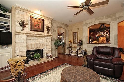 3rd image of 227 Heatherwood Dr